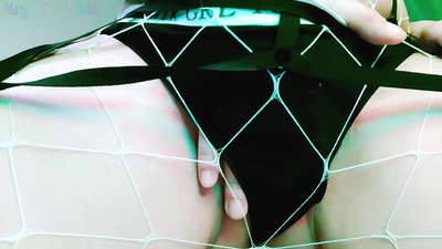 La pelirroja explica com masturbar-se la polla i mostra el seu cony - Dirty Words